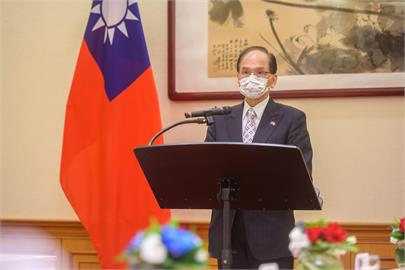 游錫堃狠批中國強調「台灣主權獨立」　法參議員起立致敬