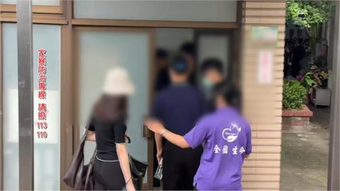 台中虎媽「鎖房禁足二女兒」對長女超好？同學「公開一封信」怒掀陳家黑料