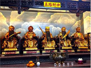 今天武財神生日補財庫！命理師警告：錯過這步驟恐愈拜愈漏財