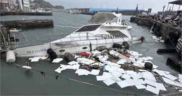 停港4年沒出海竟遭颱風擊沉！　小琉球漁船漏油海巡急封鎖