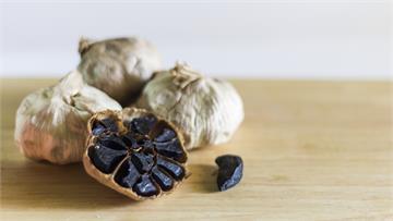小蒜立大功！營養師帶你揭開黑蒜頭的健康魔力
