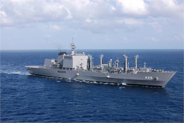共艦頻繁出入沖繩　海上自衛隊第二大艦「摩周」和「獅子島」掃雷艦警戒