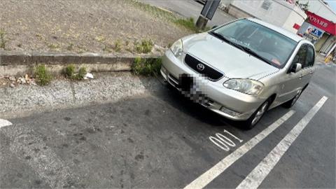 擋智慧停車柱電眼拍照？　規避路邊停車費