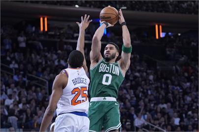 NBA季後賽(影)/塞爾提克狂飆20顆三分球!115:93擊退尼克系列賽扳回一城