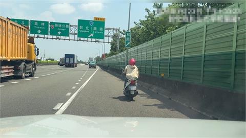 女騎士導航切汽車模式「誤闖國道」　勇男霸氣護駕下匝道