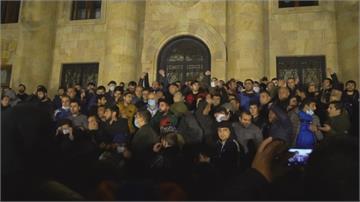 俄羅斯二度斡旋停火 亞美尼亞民眾不滿抗議