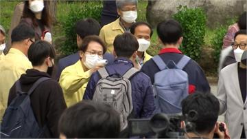 疫情尚未緩解！ 南韓高三學生重返校園