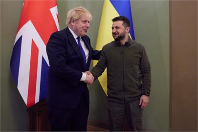 快新聞／英首相強森突訪基輔　澤倫斯基狂發合照高喊：我的朋友我們會贏