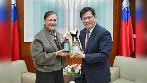 會見菲律賓駐台代表　林佳龍盼續推「台菲經濟走廊」深化合作