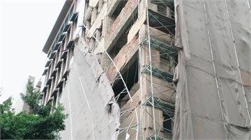 台北市公園路大樓鷹架倒塌！幸無人傷