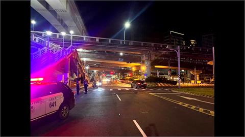 三重拖吊車撞死美國大生　駕駛殯儀館下跪道歉！家屬淚盼「這件事」