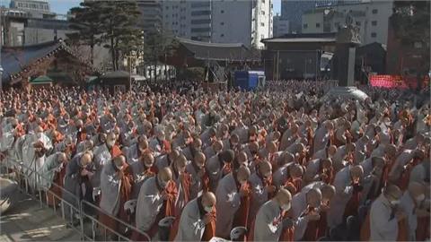 不滿政府歧視佛教！ 首爾逾5千名僧侶示威