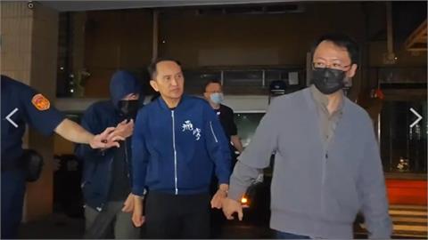受害者逾20人！愛爾麗爆針孔偷拍　總裁常如山「上銬遭聲押」