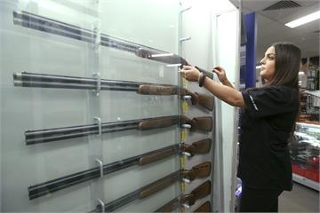 澳洲槍管猶如「拼裝車」　近百萬張擁槍執照卻有逾400萬把槍凸顯浮濫