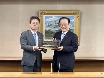 快新聞／四大面向深化交流　台鐵、JR九州公司簽署MOU
