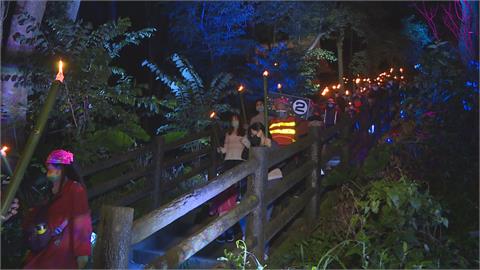 北埔千人舉火把慶元宵　火龍蜿蜒照亮山城