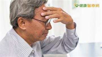 處理業務力不從心！揪出輕度阿茲海默症　醫解治療與早期照護