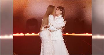 A-Lin獻出女女初吻 狂讚李佳薇被拱「原地結婚」