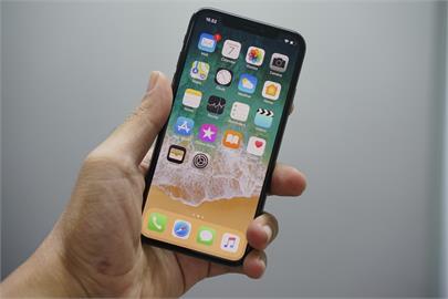 歐美解封有望　iPhone今年總量回升估再達2億支