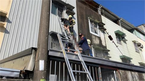 除夕竄火不幸中的大幸！　民宅火警母女受困幸平安救出