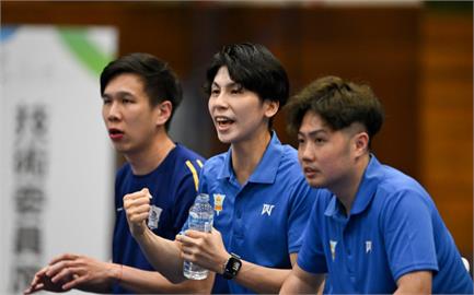 全大運/奧運國手期間限定「客串」當教練!金牌林郁婷、黃筱雯在場邊