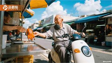 97歲老翁騎電動車狂奔16公里！ 家人急報警尋人　翁：要去買烤鴨