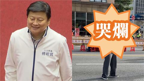罷傅二階重簽「高齡爺爺衝上街挺花蓮」！踉蹌「舉牌身影」逼哭萬網：謝謝愛台英雄