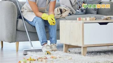 英研究：節日壓力放大「父母倦怠」　對孩子強顏歡笑恐影響親子互動