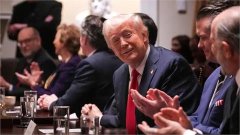 美伊開戰 = 末日？命理師喊「這領導人」恐遭暗殺：病毒戰引爆