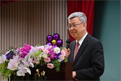 政院拍板放寬聘僱外籍看護標準 陳建仁:讓主要照顧者安心出外就業