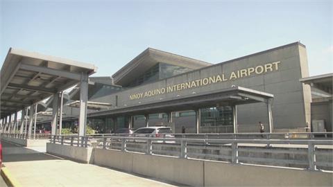 馬尼拉機場再度停電　航廈沒冷氣旅客生悶氣