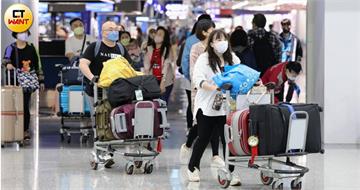 連假出國人潮爆滿！他驚曝：等托運行李花1小時　一票人共鳴