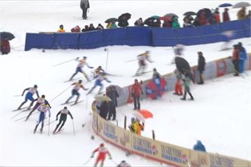 就差50米！挪威選手衝刺摔倒 滑雪冠軍飛了