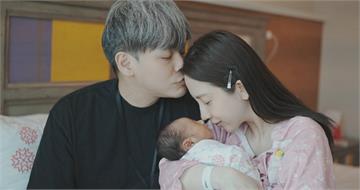 愛雅剖腹產下3100克愛子「跳跳」　淚憶亡母：我也是媽媽了！