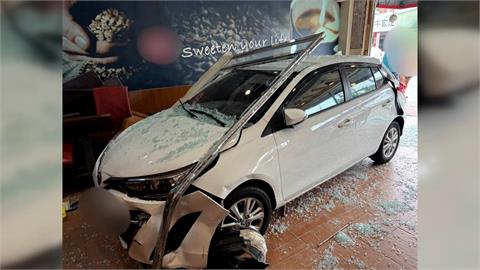 絕命終結站？苗栗車輛衝咖啡店　店內一顧客遭撞傷重不治