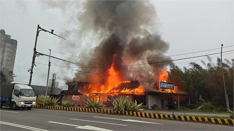 快新聞／桃園大溪燒烤店陷火海　現場尋獲1焦屍