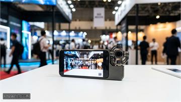 2026世界AI大會登場　榮耀發表全球首款「機器人手機」