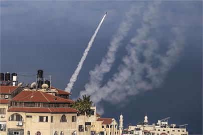 快新聞／哈瑪斯「狂射數千枚火箭彈」突襲　前以色列情報局長：事前未收到任何警告