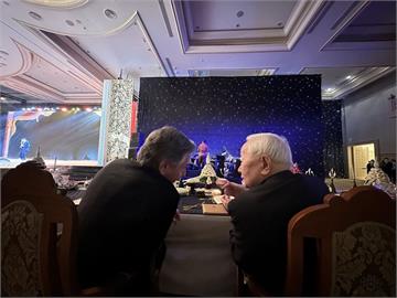 APEC經濟領袖歡迎晚宴　張忠謀與布林肯鄰座密切交談