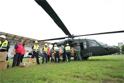 快新聞／南投仁愛鄉村落變孤島！ 出動6架次直升機空投「2000公斤」物資援助