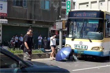 快新聞／彰化客運與機車碰撞 女騎士遭捲入車底送醫不治