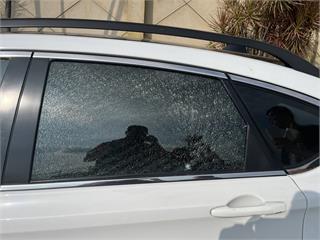 車停路旁窗戶無故碎裂 桃警追查揪出真相