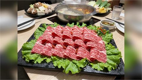 火鍋肉盤「底部鋪生菜」能吃？他驚問「有人煮這個？」釣出官方解答