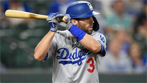 MLB(影)/曾為道奇奪兩冠的功臣!明星工具人泰勒結束14年棒球生涯正式退休