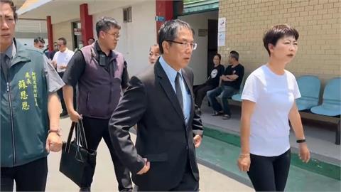 女警遭撞輾亡！黃偉哲弔唁：對女大生"先關心車損"無法理解