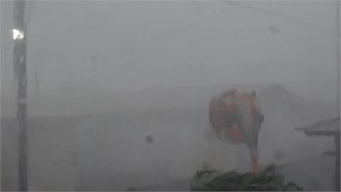 快新聞／赴日注意！哈隆強襲八丈島「風雨破紀錄」　駭人畫面曝光了