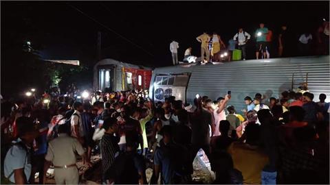 快新聞／印度東北特快列車脫軌！　至少4死80傷