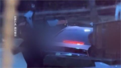 行車糾紛！不滿「被插隊」　惡煞尾隨持球棒痛毆前車駕駛