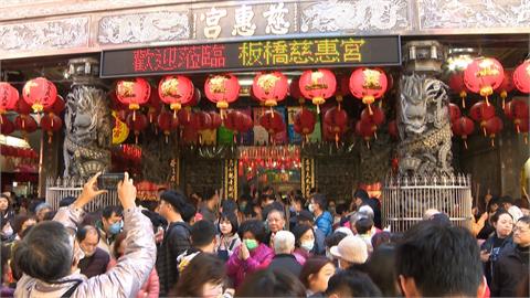 板橋慈惠宮年度媽祖遶境　本土劇女神李沛綾也現身