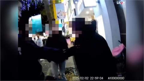 有影／殺價遭拒大鬧服飾店　女子辱警還動手推遭壓制上銬